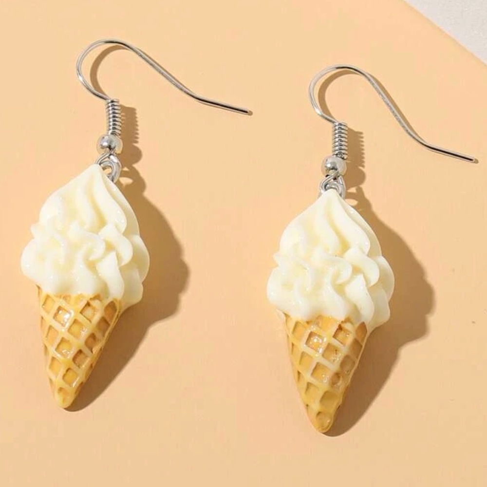 ❀ Vanilla Ice Cream Cone Novelty Minimalist Lightweight Dangle Earrings - Picture 4 of 5